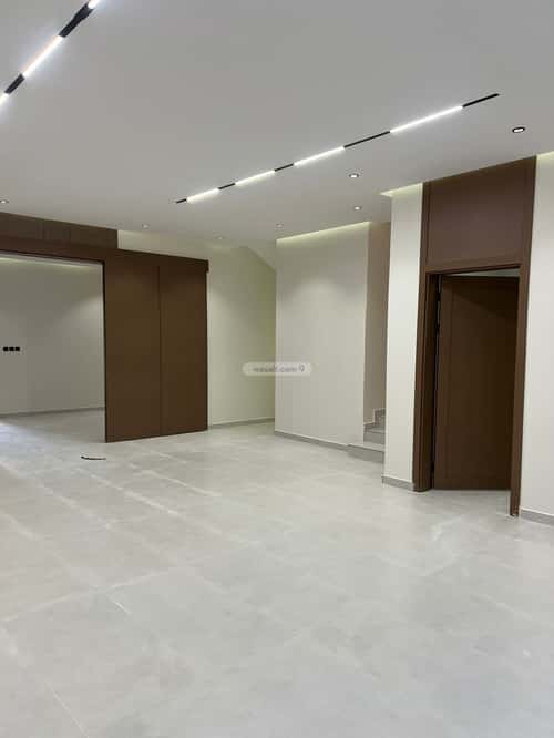 فيلا 404 متر مربع شرقية على شارع 20م عقرباء، الجبيلة