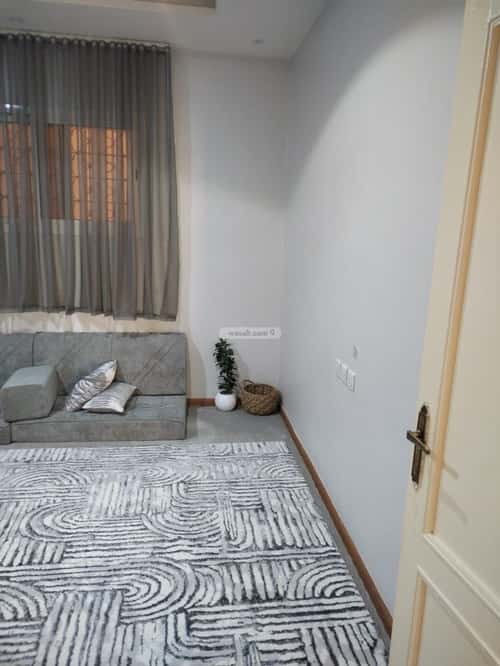 فيلا 400 متر مربع شرقية على شارع 20م الشفاء، جنوب الرياض، الرياض