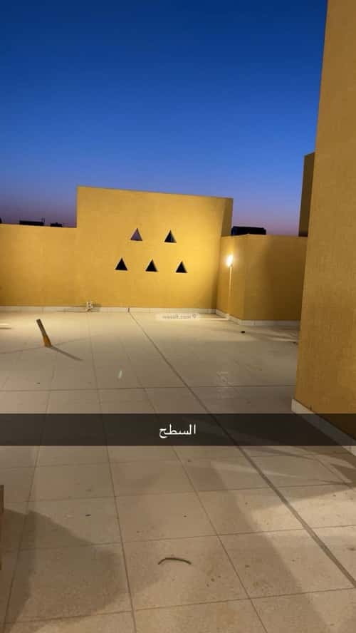 Villa 262 SQM facing West on 25m width street ظهرة العودة شرق، الدرعية