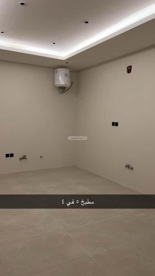 Villa 262 SQM facing West on 25m width street ظهرة العودة شرق، الدرعية