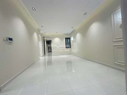 Floor 229 SQM with 6 bedrooms المعارض، خميس مشيط