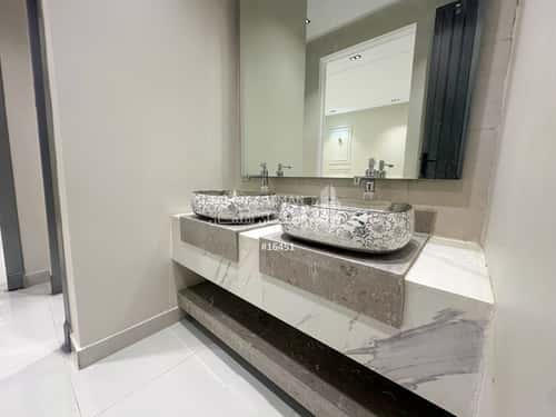 Floor 229 SQM with 6 Bedrooms Al Maaridh, Khamis Mushait