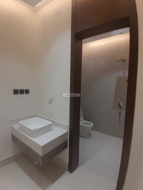 شقة 234 متر مربع ب 7 غرف العمارة، خميس مشيط