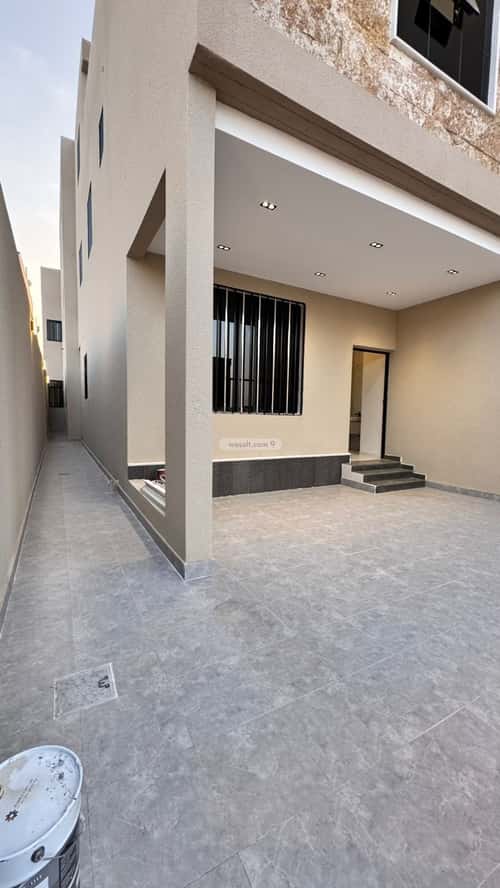 Floor with 6 Bedrooms Tara, Khamis Mushait