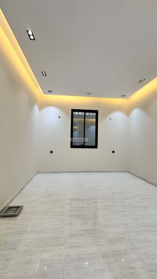 Floor with 6 Bedrooms Tara, Khamis Mushait