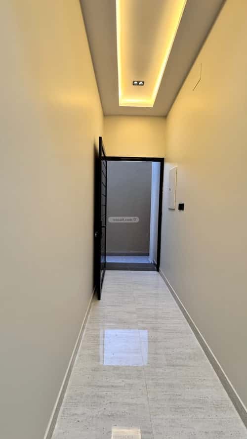 Floor with 6 Bedrooms Tara, Khamis Mushait