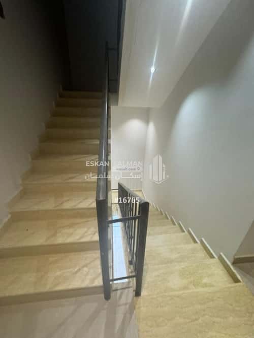 دور 176.58 متر مربع ب 6 غرف الجنادرية، شرق الرياض، الرياض