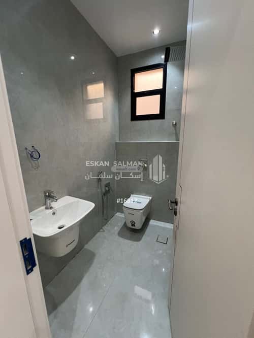 شقة ب 8 غرف الرمال، شرق الرياض، الرياض