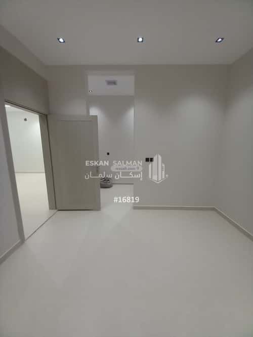 Floor 199.83 SQM with 5 Bedrooms Haya Waseela, Almuzahimih