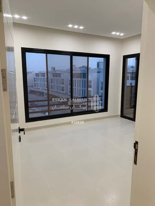 Apartment with 5 Bedrooms Hajer, Aldammam