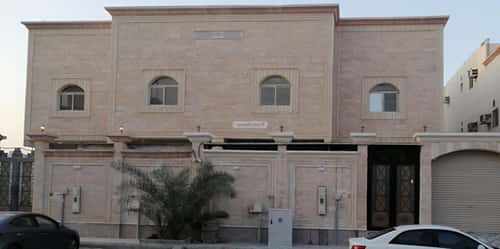 فيلا 287.5 متر مربع جنوبية على شارع 25م ضاحية الملك فهد، الدمام