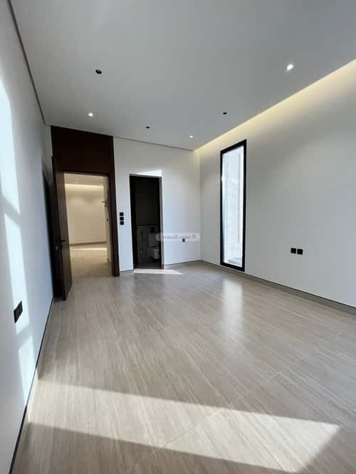 5 bedroom villa in Al Mahdiyyah