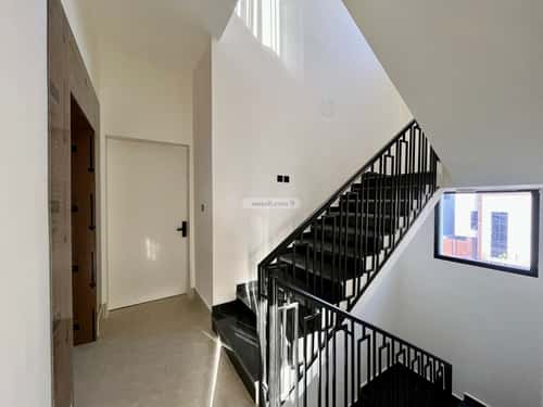 Building 400 SQM Facing South Al-Mahdiyah, West Riyadh, Riyadh