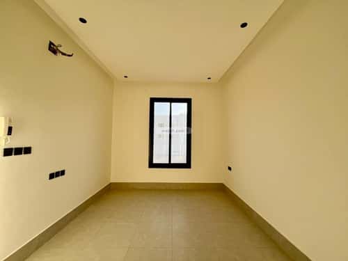 Building 400 SQM Facing South Al-Mahdiyah, West Riyadh, Riyadh