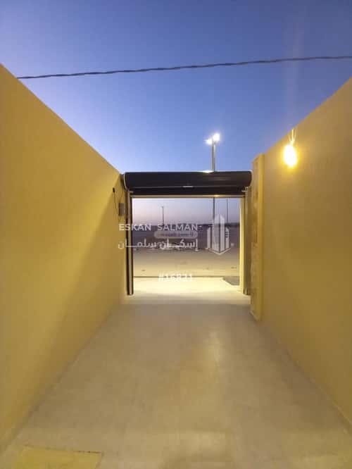 فيلا 284 متر مربع شمالية على شارع 15م Haya Waseela, Almuzahimih