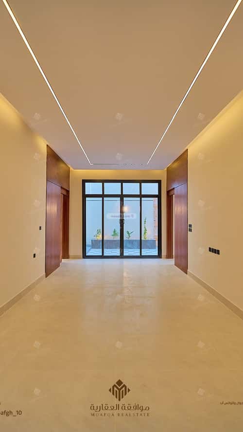 8 bedroom villa in Al Mahdiyyah