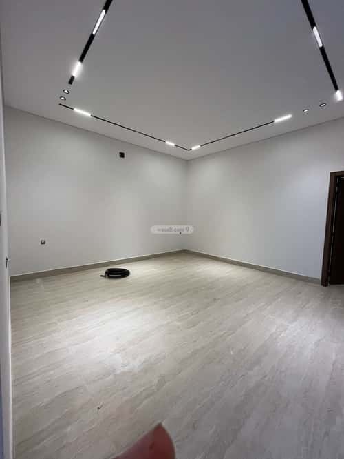 فيلا 341.7 متر مربع شمالية على شارع 15م المهدية، غرب الرياض، الرياض