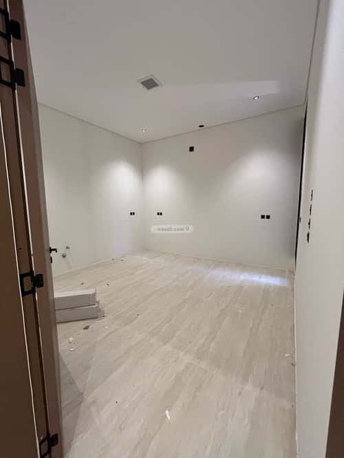 فيلا 341.7 متر مربع شمالية على شارع 15م المهدية، غرب الرياض، الرياض