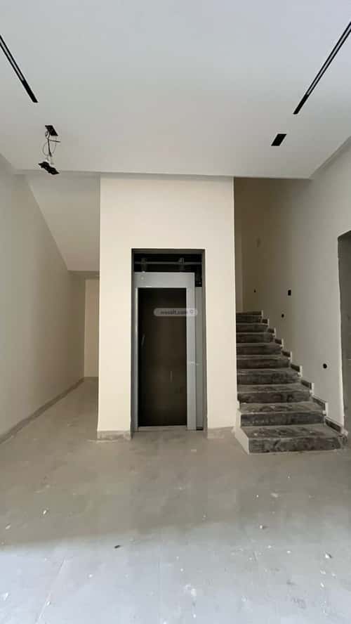 Villa 540 SQM Facing South on 20m Width Street Al-Mahdiyah, West Riyadh, Riyadh