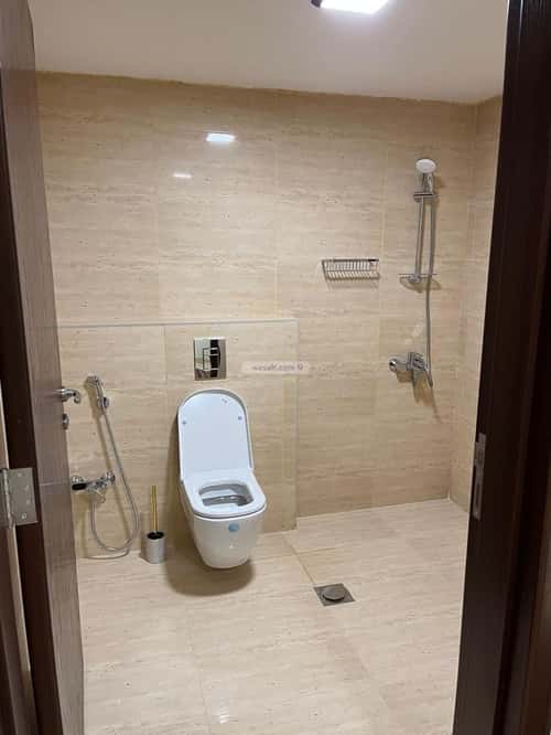 فيلا 400 متر مربع شرقية على شارع 15م الفاخرية، غرب الرياض، الرياض