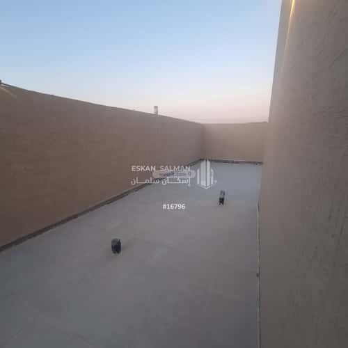 فيلا 286 متر مربع شمالية شرقية على شارع 15م العروبة، الدمام