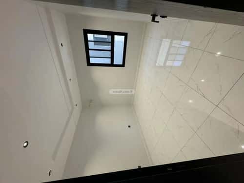 شقة 5 غرف في النزهة