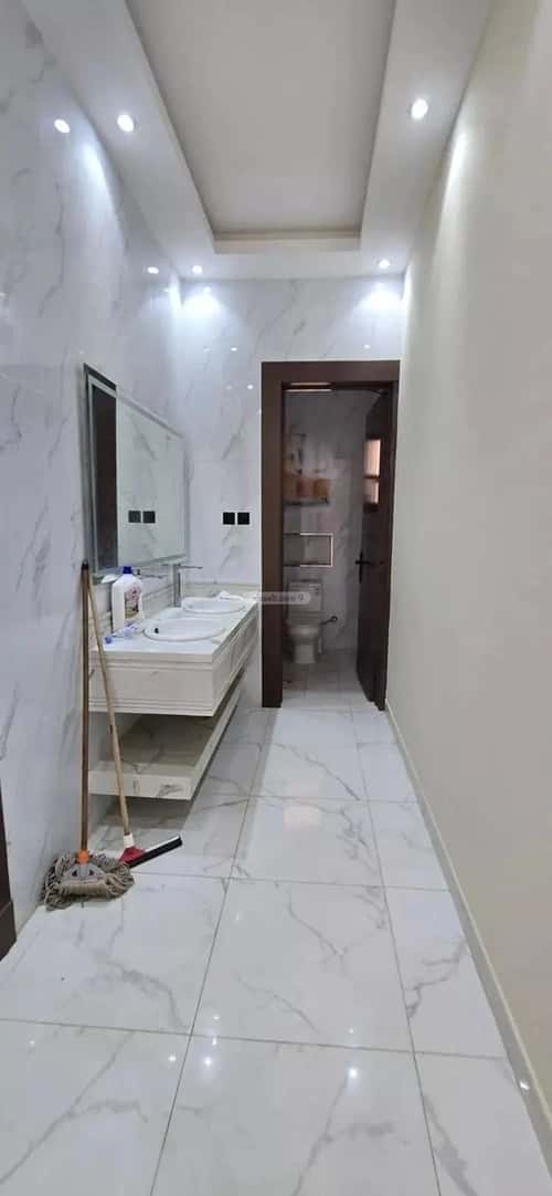 Floor 205 SQM with 5 bedrooms الدار البيضاء، جنوب الرياض، الرياض