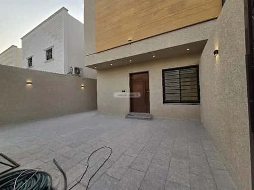 Floor 212 SQM with 7 bedrooms الدار البيضاء، جنوب الرياض، الرياض