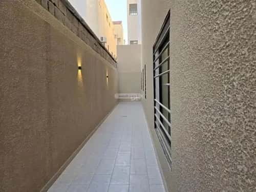 Floor 212 SQM with 5 bedrooms الدار البيضاء، جنوب الرياض، الرياض