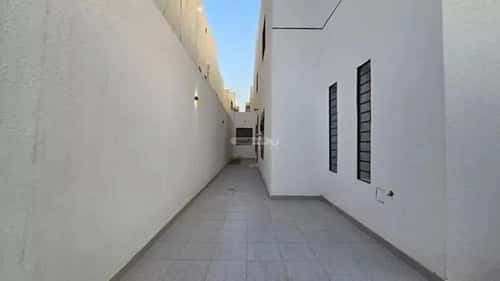 Floor 190 SQM with 5 bedrooms الدار البيضاء، جنوب الرياض، الرياض