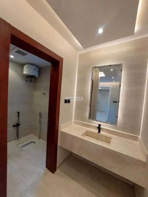 Floor 212 SQM with 7 bedrooms الدار البيضاء، جنوب الرياض، الرياض