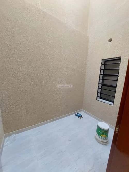 Floor 212 SQM with 7 bedrooms الدار البيضاء، جنوب الرياض، الرياض