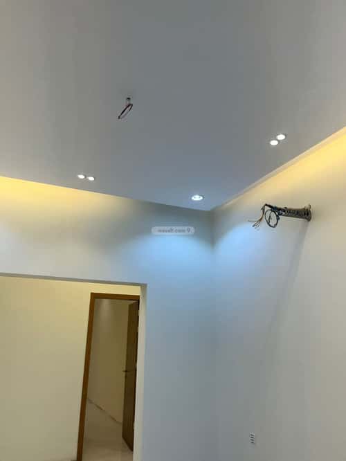 فيلا 300 متر مربع شمالية على شارع 10م النور، شمال جدة، جدة