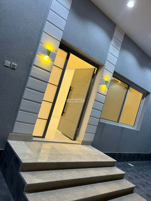 فيلا 300 متر مربع شمالية على شارع 10م النور، شمال جدة، جدة