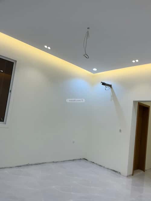 فيلا 300 متر مربع شمالية على شارع 10م النور، شمال جدة، جدة