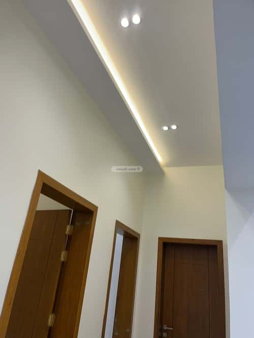 فيلا 300 متر مربع شمالية على شارع 10م النور، شمال جدة، جدة