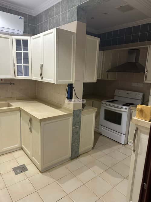 فيلا 375 متر مربع شرقية على شارع 15م البساتين، شمال جدة، جدة