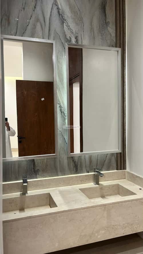 فيلا 330.41 متر مربع شمالية على شارع 20م المهدية، غرب الرياض، الرياض