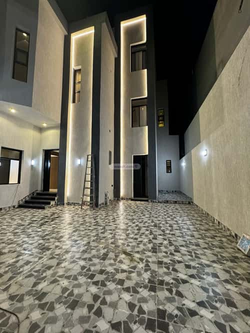 فيلا 270 متر مربع شرقية على شارع 25م الفنار، الجموم - بحرة