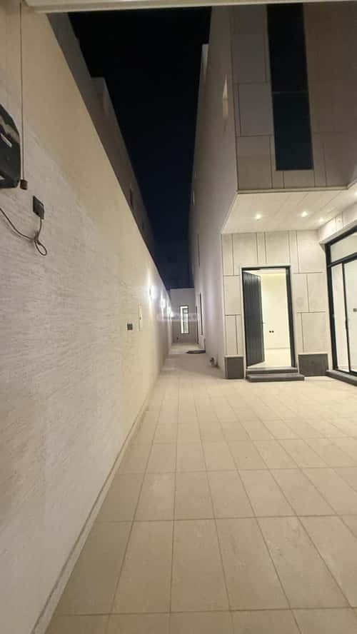 Villa 303.59 SQM Facing West on 28m Width Street Al-Janadriyah, East Riyadh, Riyadh