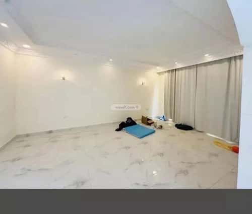 Villa 300 SQM Facing North with 6 Bedrooms Al Buhayrah, Khobar