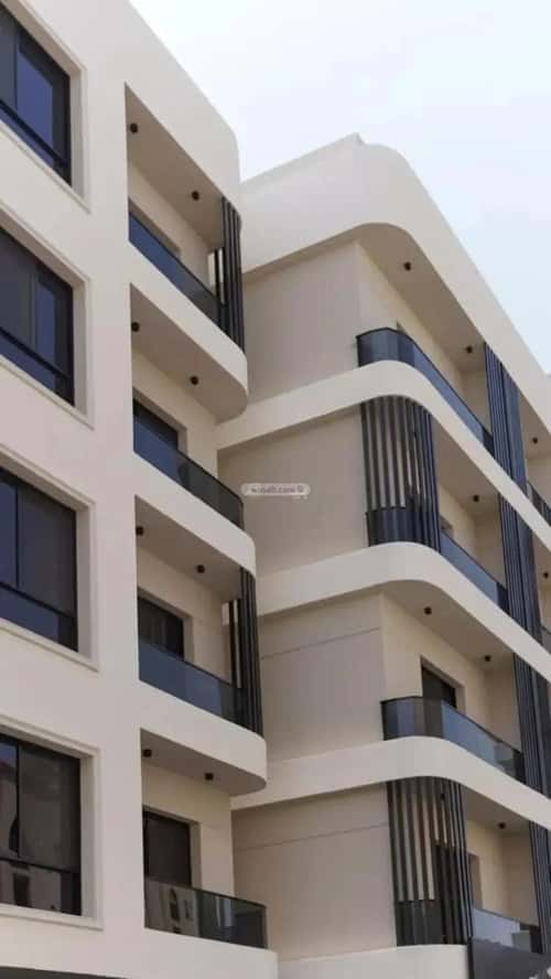 Apartment with 3 Bedrooms Al Muntazah, Aldammam
