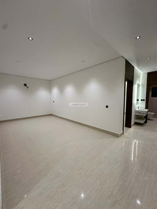 فيلا 300 متر مربع شمالية على شارع 25م المهدية، غرب الرياض، الرياض