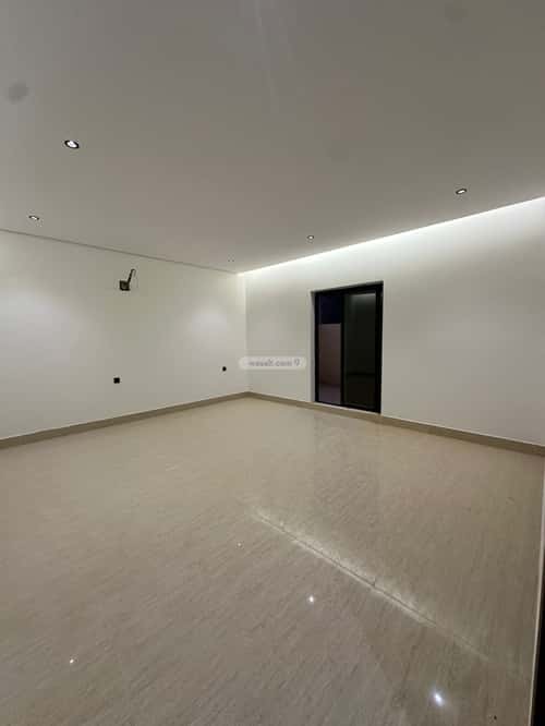 فيلا 300 متر مربع شمالية على شارع 25م المهدية، غرب الرياض، الرياض