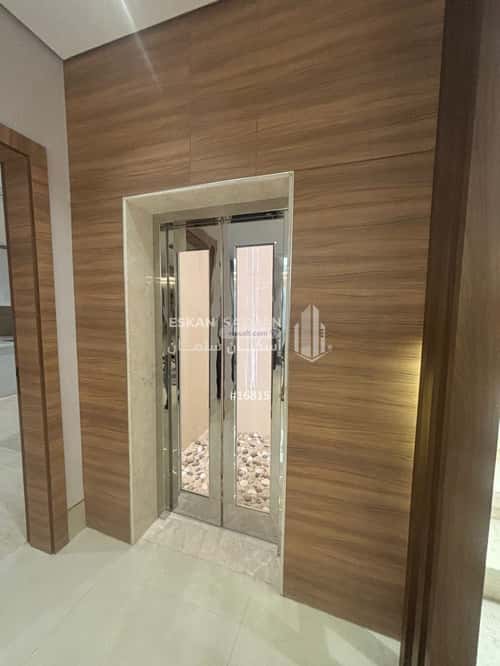 فيلا 420 متر مربع غربية على شارع 30م البحر، الخبر