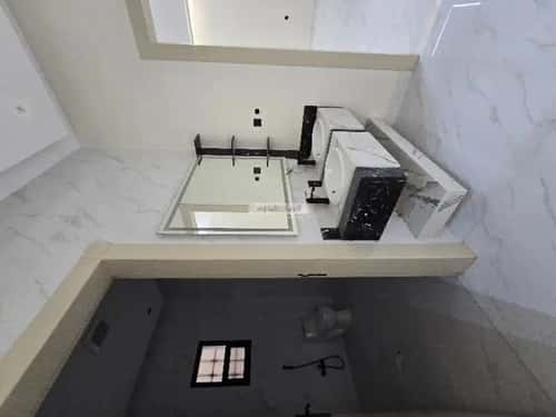 دور 375 متر مربع ب 5 غرف الدار البيضاء، جنوب الرياض، الرياض