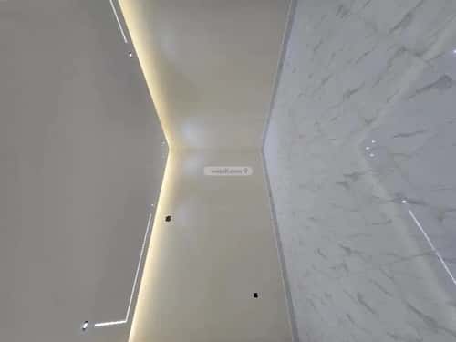 Floor 375 SQM with 5 Bedrooms Ad-Dar Al- Baida, South Riyadh, Riyadh