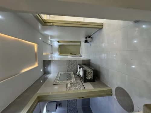 5 bedroom floor in Ad Dar Al Baida