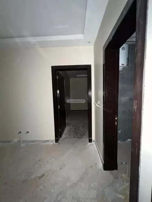 فيلا 400 متر مربع شمالية على شارع 15م العزيزية، جنوب الرياض، الرياض