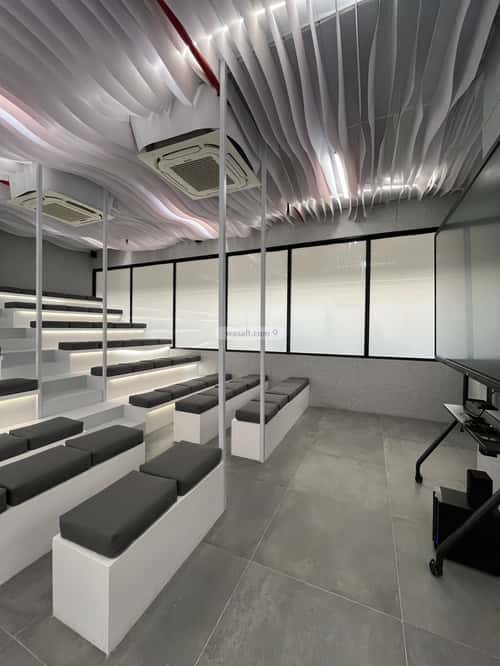 9000 sqm office in As Suwaidi